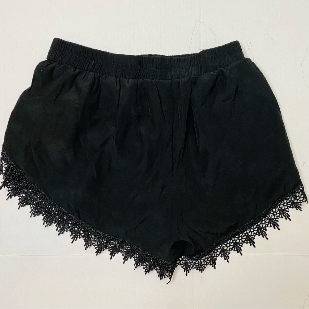 Girl Revolution Embroidered Black Shorts Sz:M - Picture 2 of 5